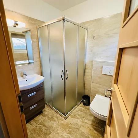 Emilia نوفو شالدورف