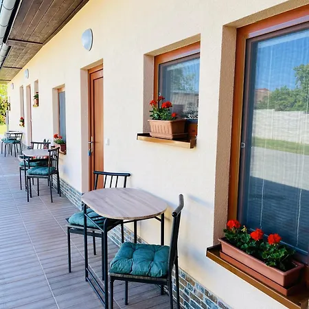 Emilia Apartment Novy Saldorf